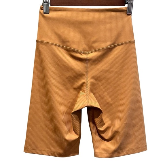 Girlfriend Collective Rib High-Rise Bike Short Toffee Women's Size XS - Picture 4 of 6